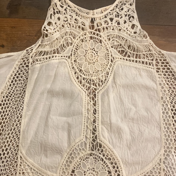 Crochet open shoulder top hollister - Picture 3 of 5